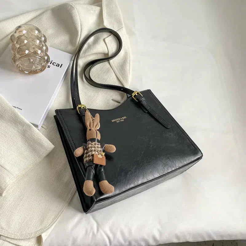 Lena | Vintage Shoulder Bag from Vegan Leather