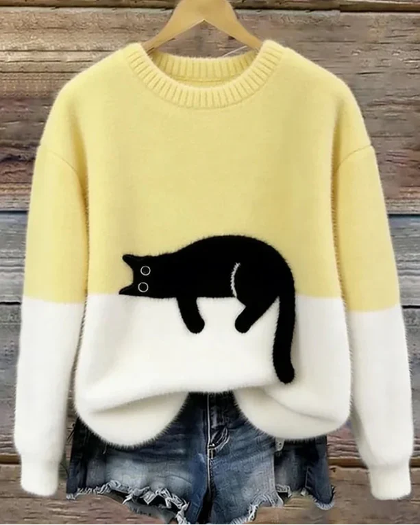 Luna | Women's Jumper with Cat Motif